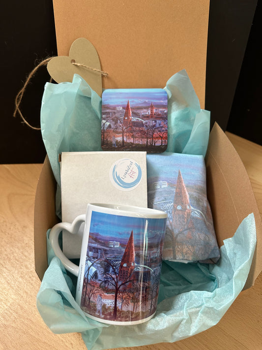 Giftbox Glasgow Queens Park Viewpoint open giftbox displaying  mug, mug box, coaster and folded tote